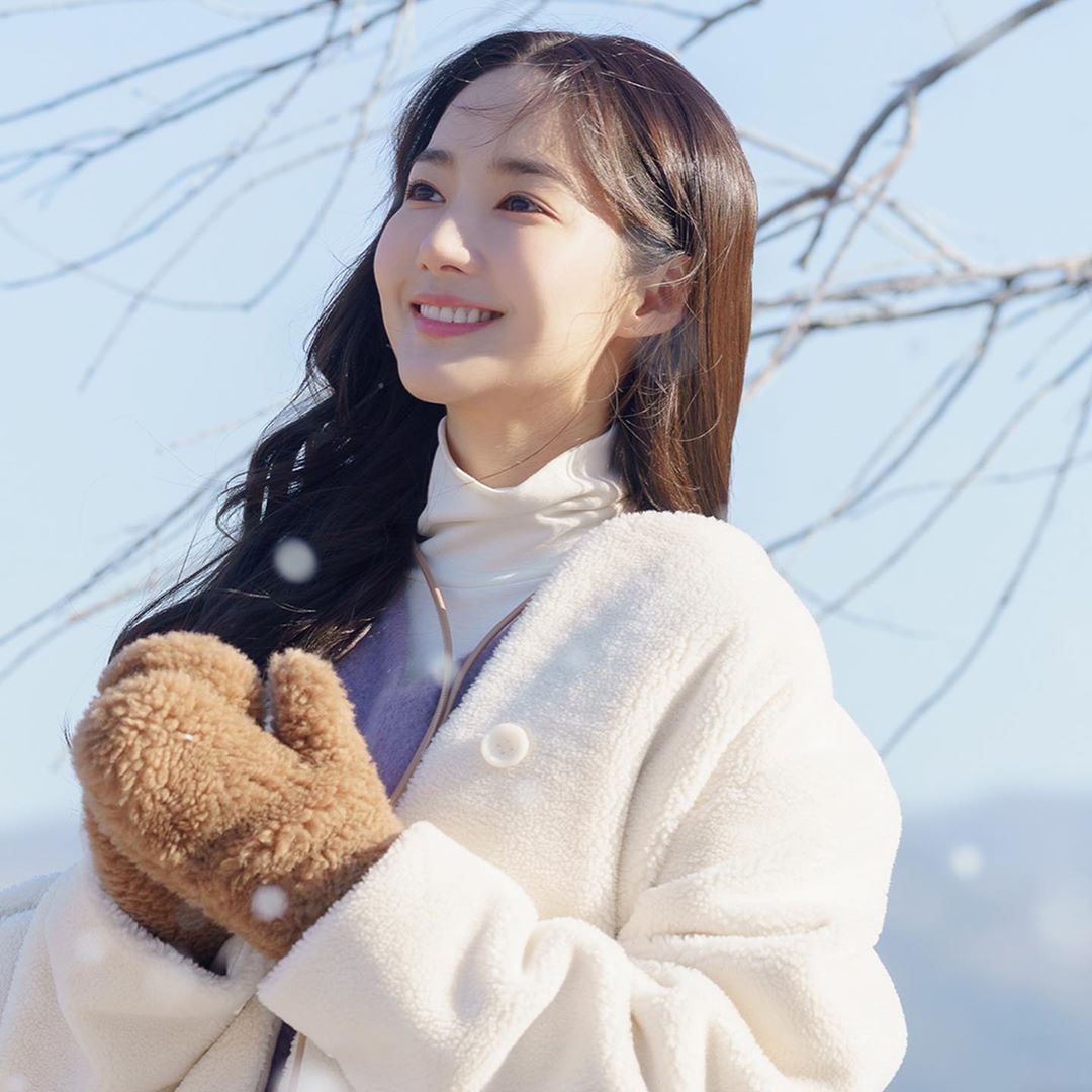  Park Min Young skincare