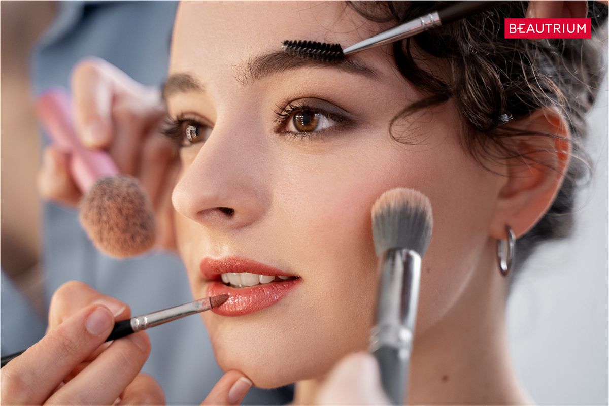 how-to-use-make-up-brush